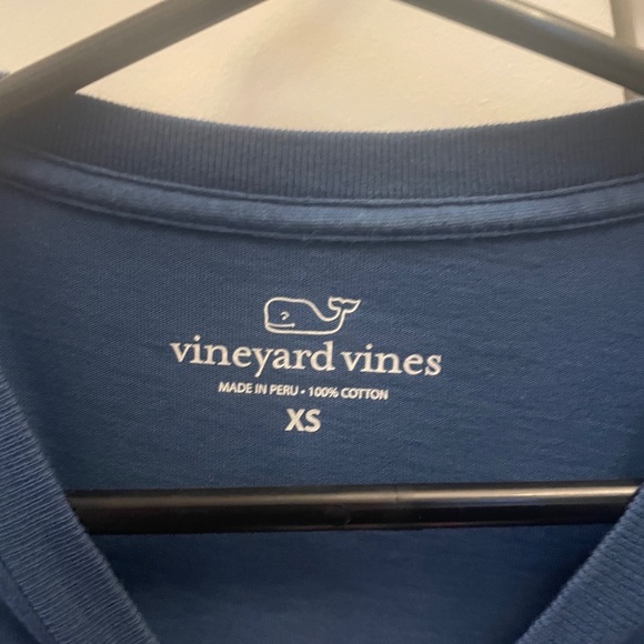 Vineyard vines ombre blue shirt - Picture 3 of 3